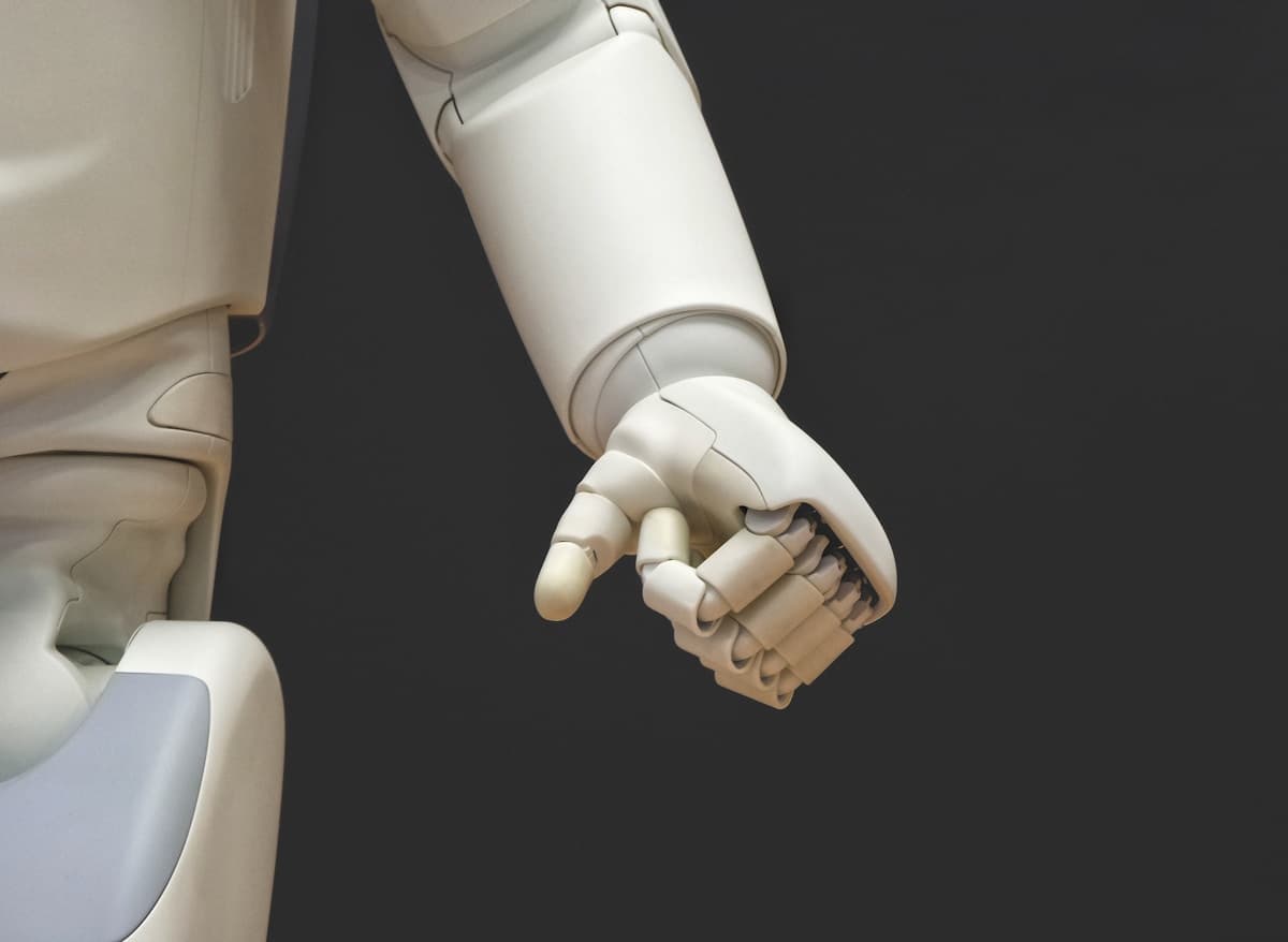AI: Exploring the Importance of Awareness and Imagination in Responsible Usage